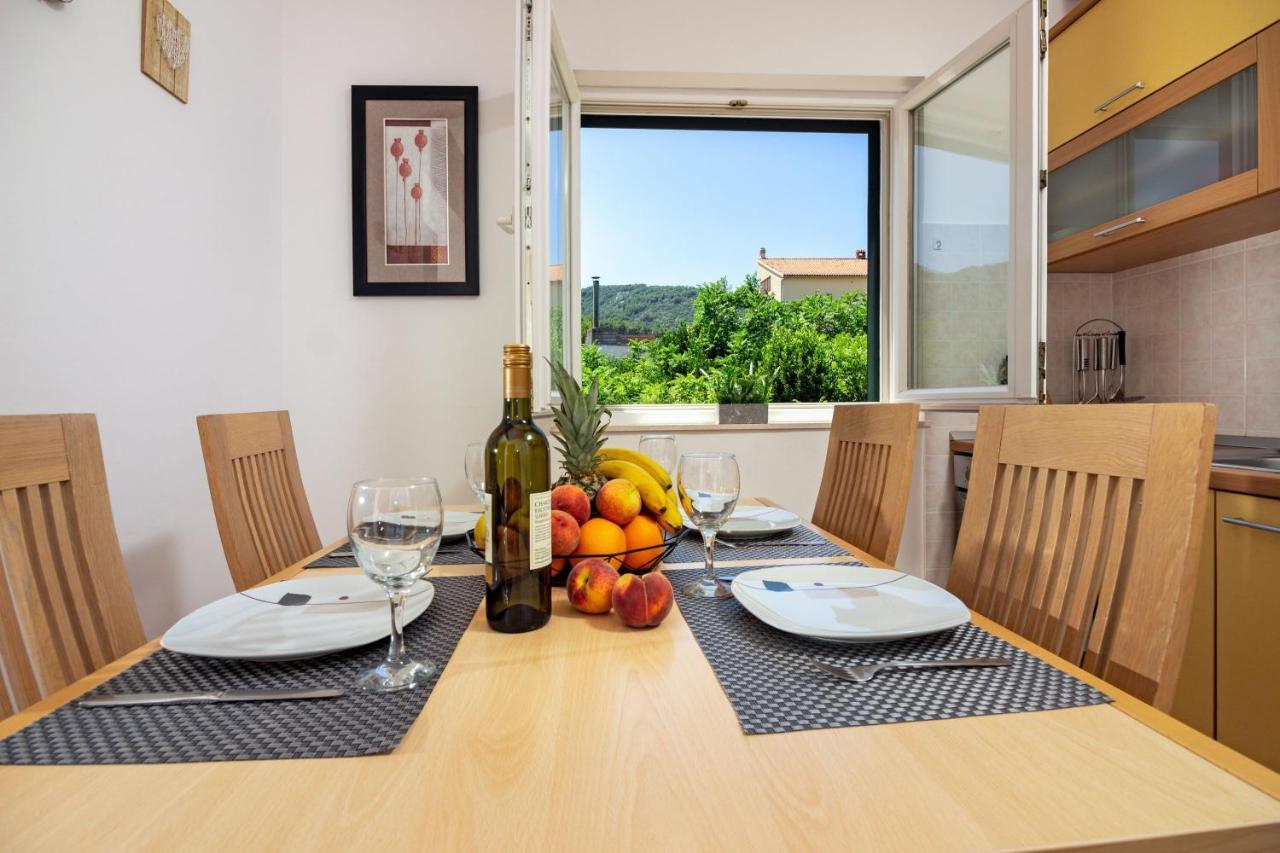 Apartment Mandalina House Stari Grad  Exterior foto