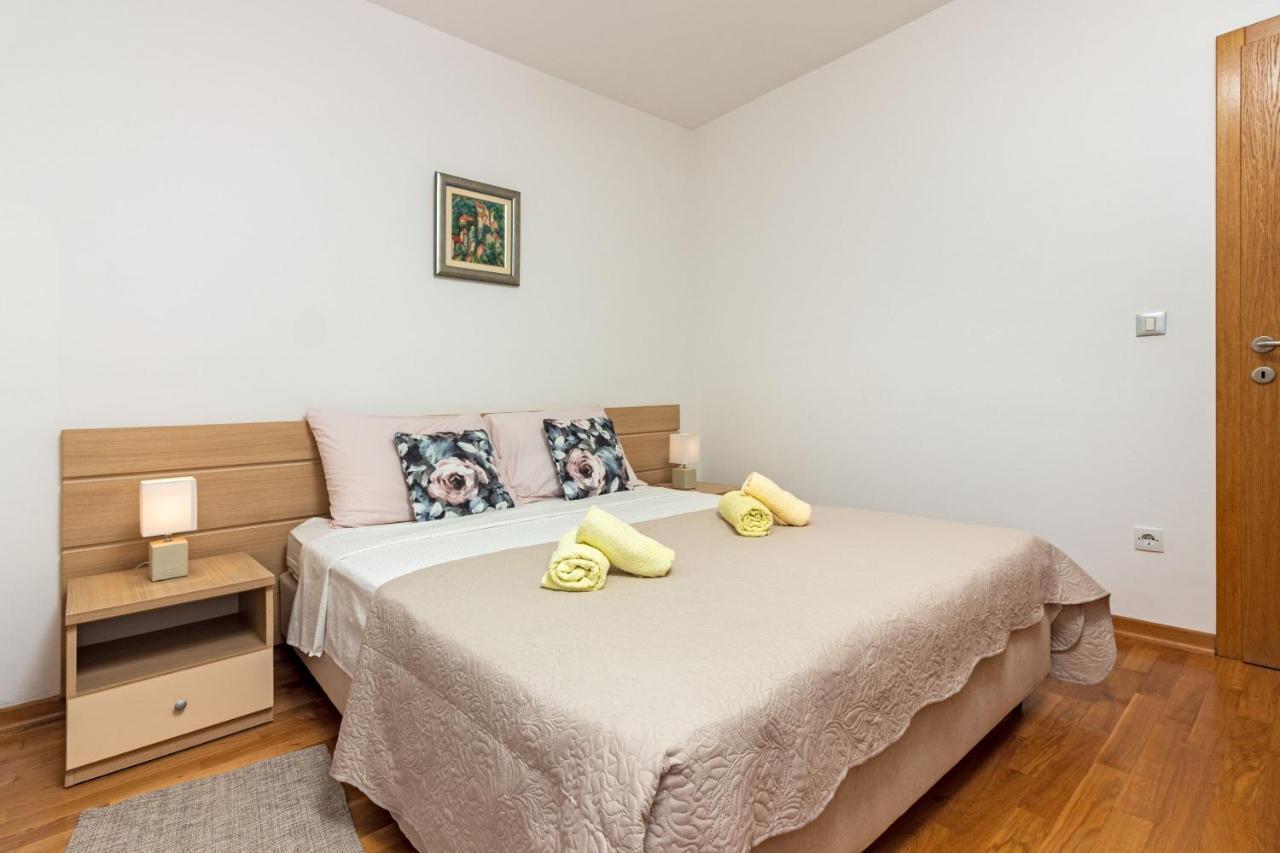 Apartment Mandalina House Stari Grad  Exterior foto
