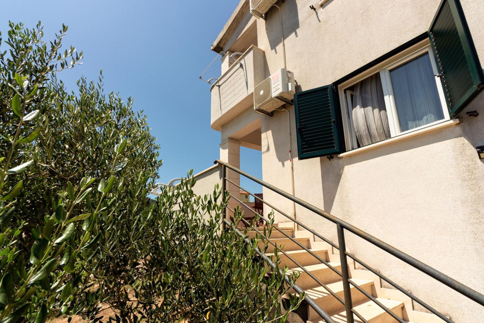 Apartment Mandalina House Stari Grad  Exterior foto